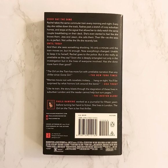 The Girl on the Train - Picture 2 of 2